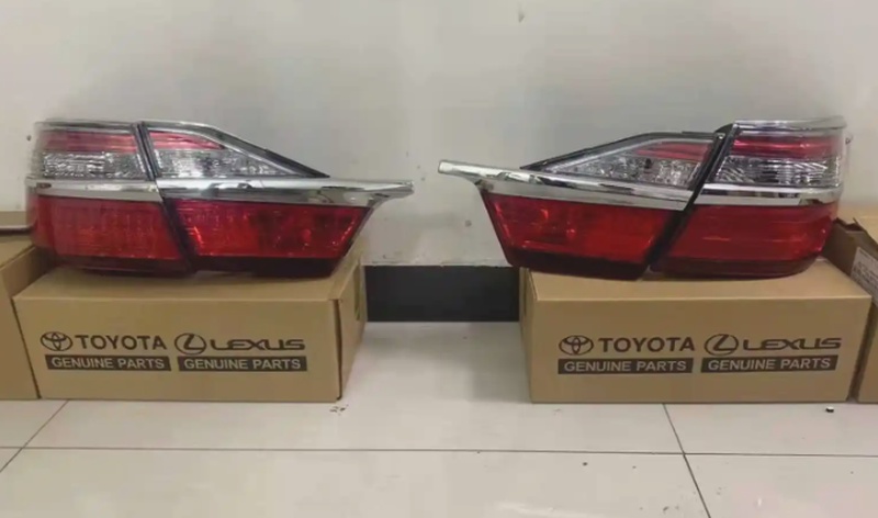 Задние фары от Toyota Camry 2017